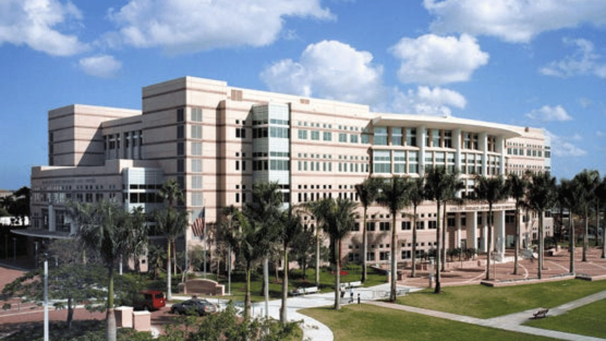 NEW RESEARCH ON ANTIBIOTIC RESISTANT BACTERIA MAY BE A STEP TOWARD NEW TREATMENTS FOR INFECTIONS