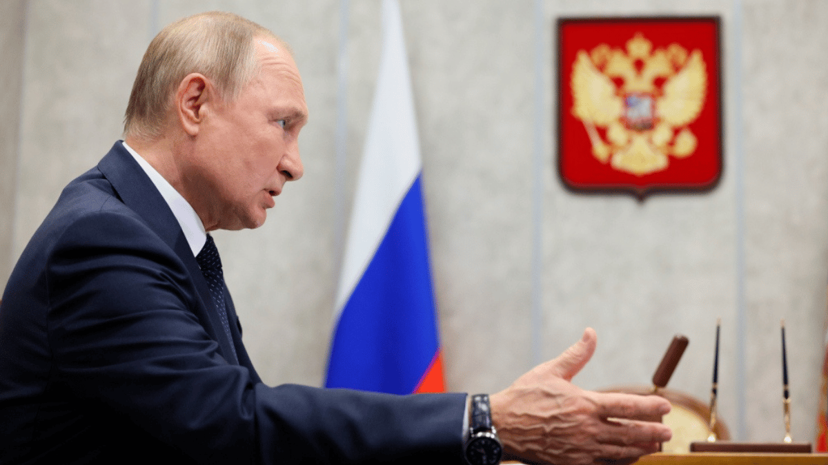 Putin says Russia ready to negotiate over Ukraine, Kyiv says Moscow doesn’t want talks
