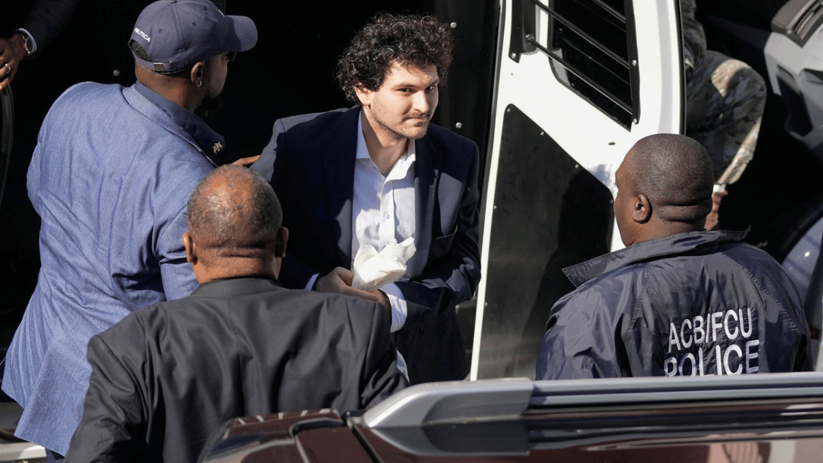 Sam Bankman-Fried Is Set to Leave Bahamas to Face Charges in US