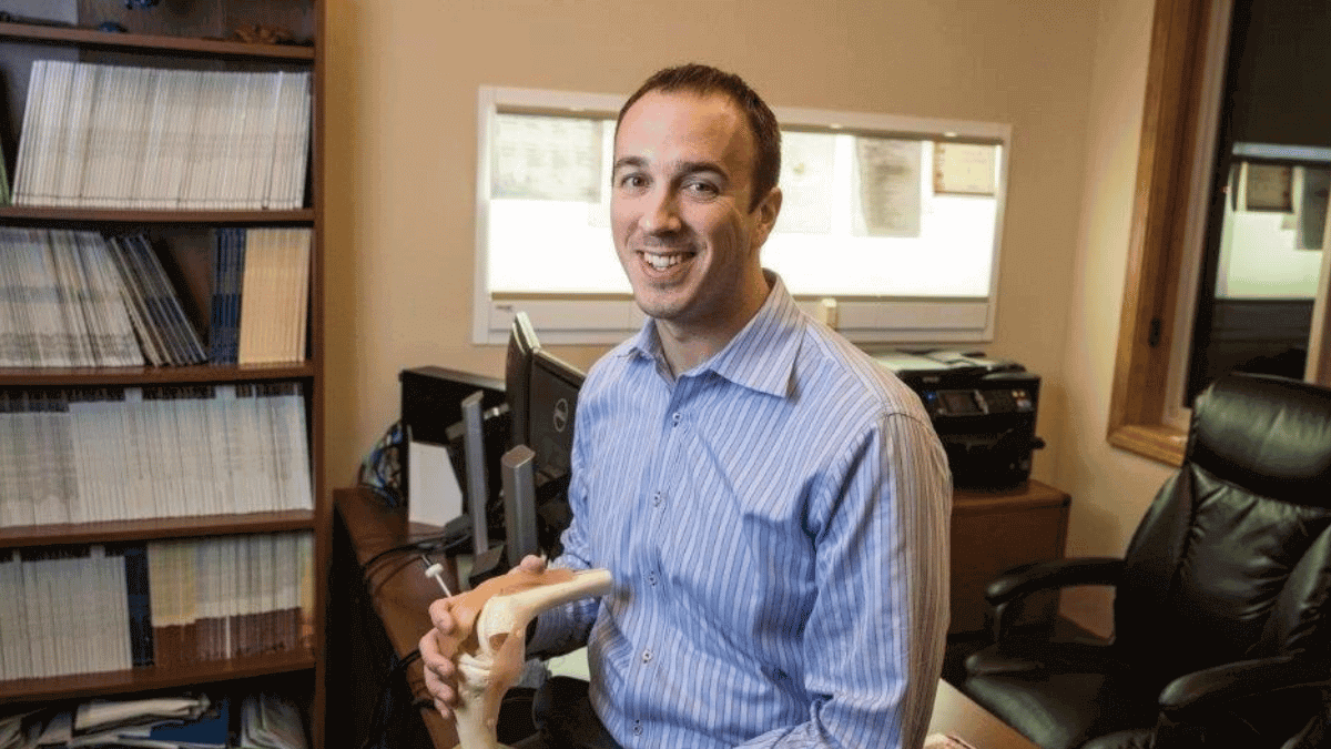 Orthopaedic Medical Group of Tampa Bay Introduces Nick Sexton, M.D.