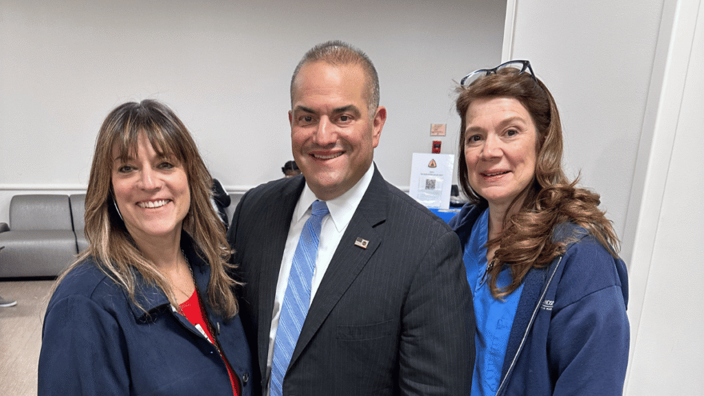 Dr. Eastman Suburban Hospital homecoming